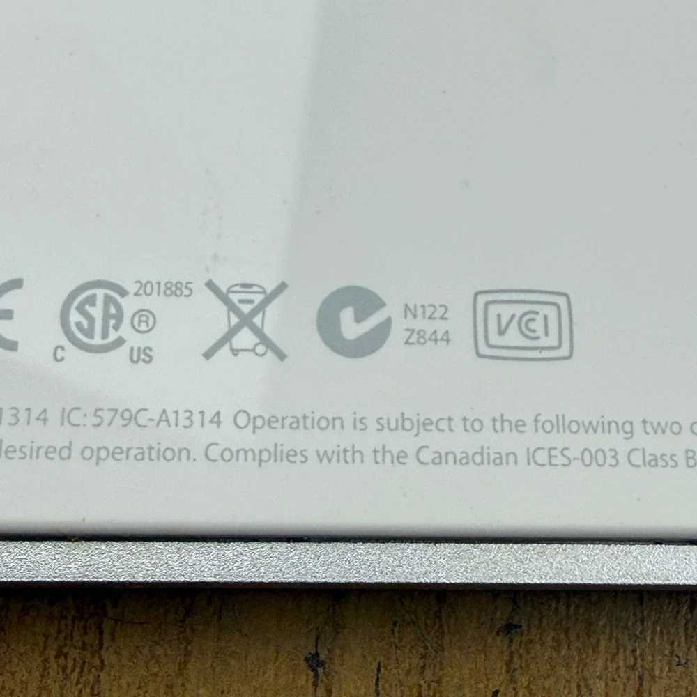 Apple Wireless Keyboard Silver White‎ Bluetooth Model A1314 Mac iPad parts